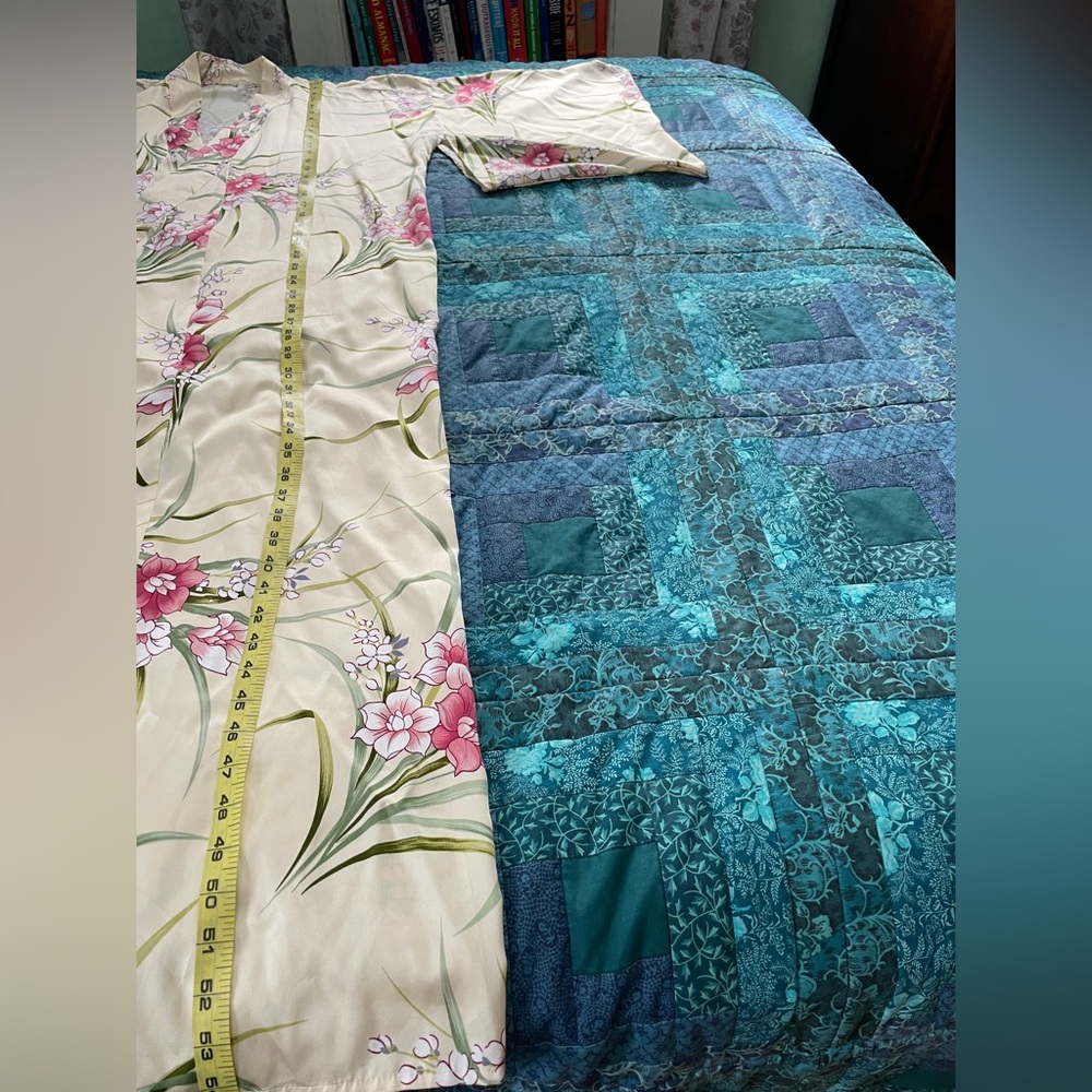 Kimono Style Robe One Size Fits Most - Picture 9 of 11